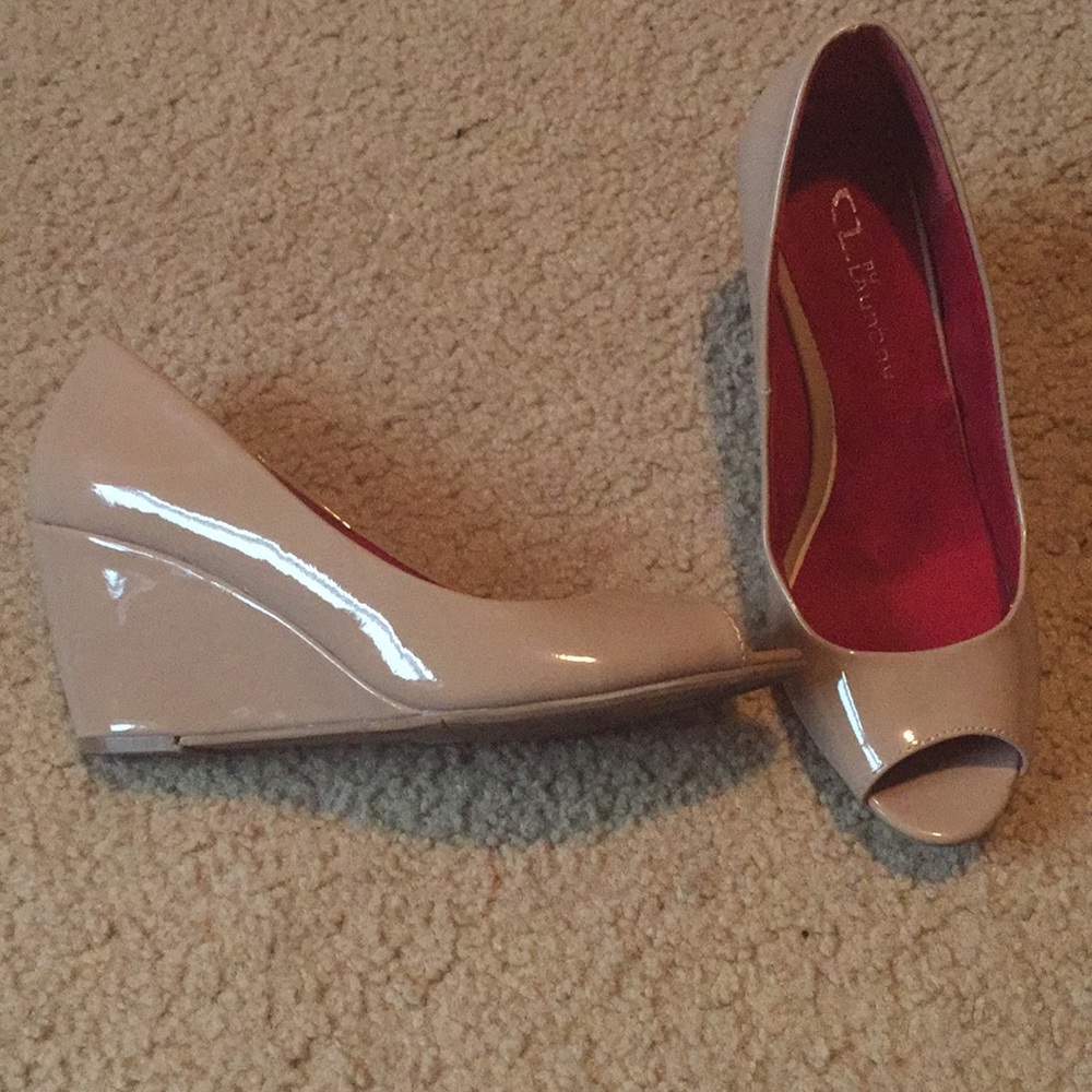 Nude peep toed wedges